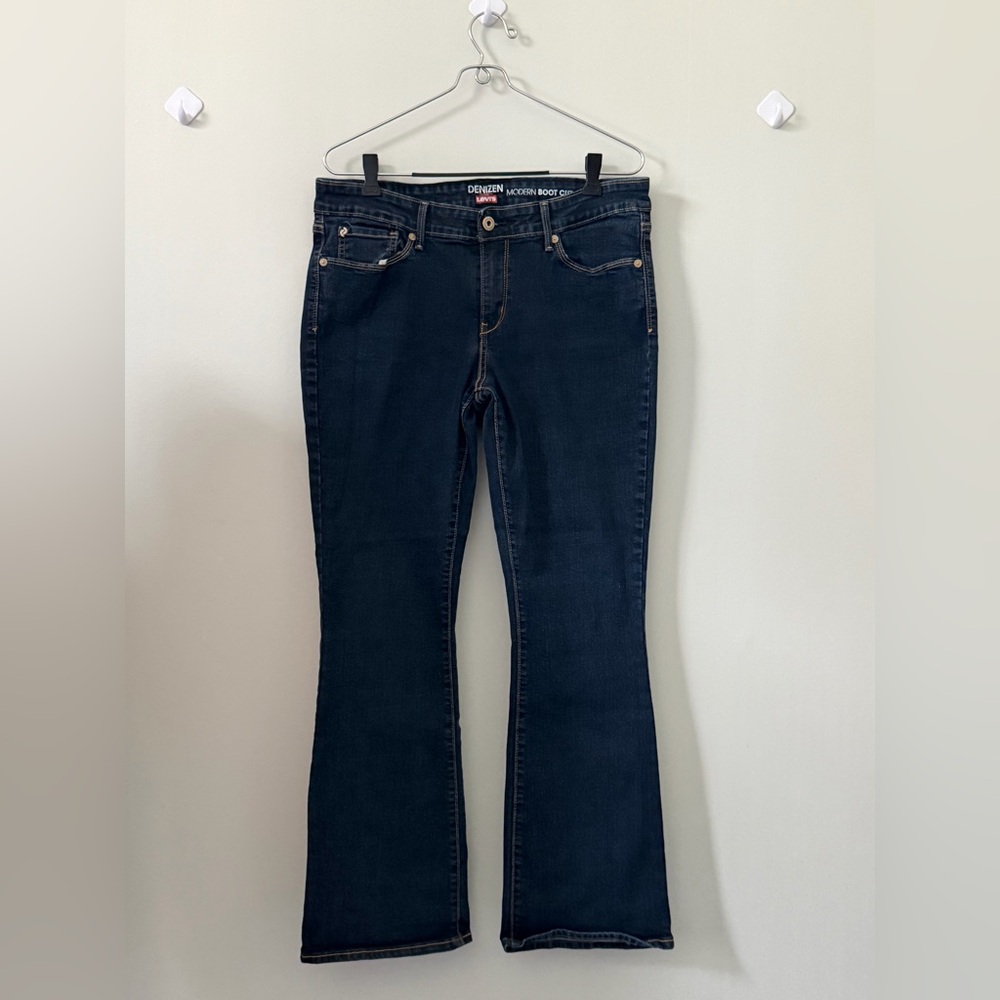 Denizen from Levi's women Dark Indigo Jeans